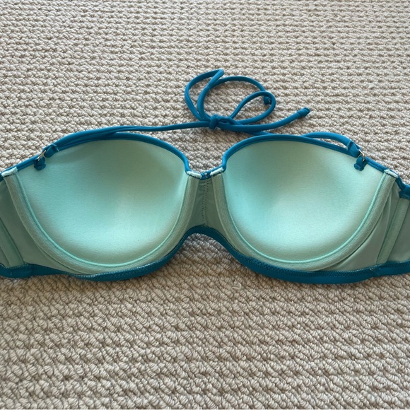 NWT Victoria’s Secret Bandeau Bikini Top Size 32D - Picture 4 of 7